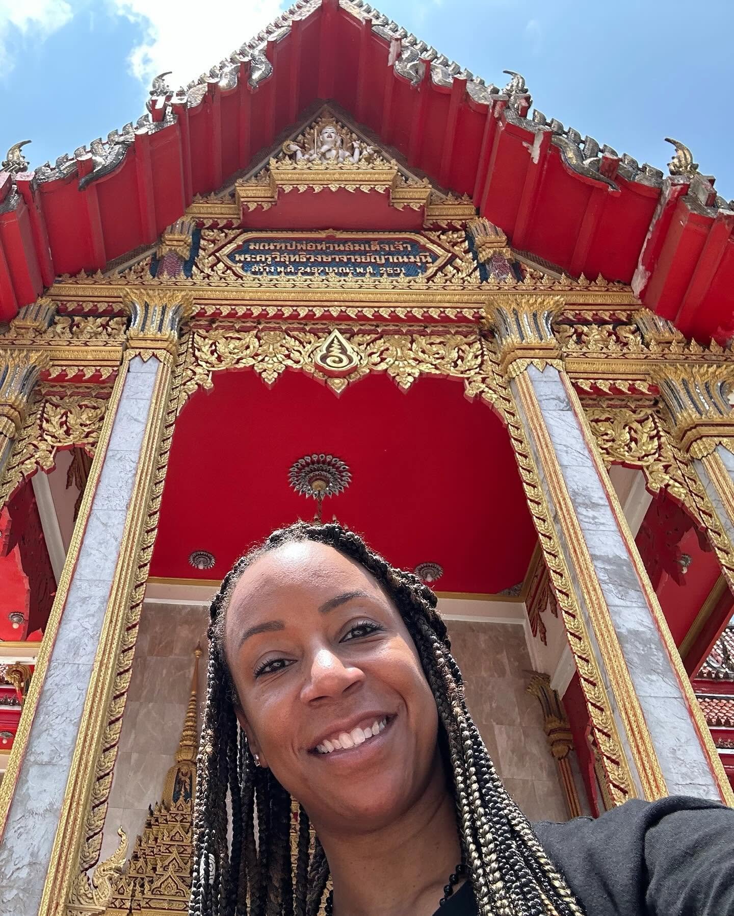 LaVonna traveling
